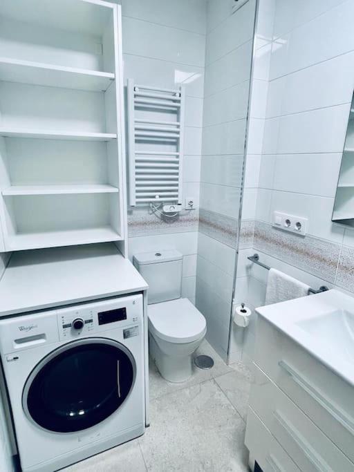 Apartamento En El Centro De Vigo 2 Habitaciones Ngoại thất bức ảnh