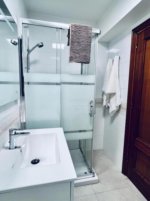 Apartamento En El Centro De Vigo 2 Habitaciones Ngoại thất bức ảnh